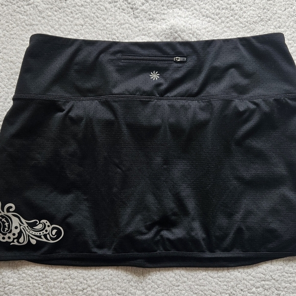 Athleta  Skort Tennis Skirt Black With Scroll Design and Front Pockets Size XL - Picture 6 of 10